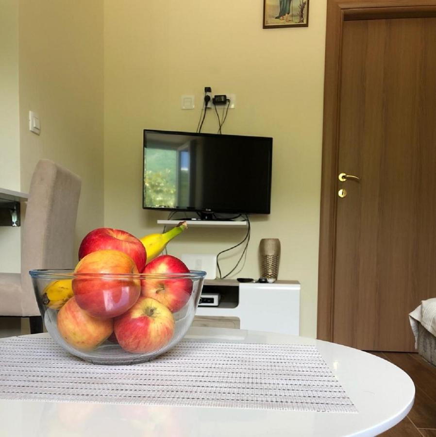Apartments Todorovic Tivat Bagian luar foto