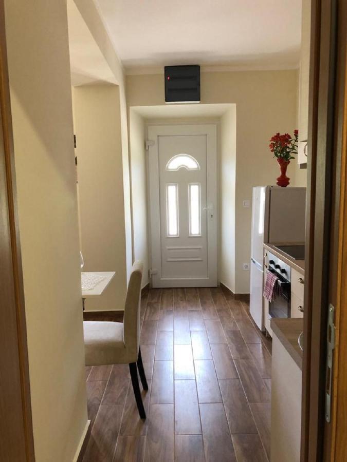 Apartments Todorovic Tivat Bagian luar foto